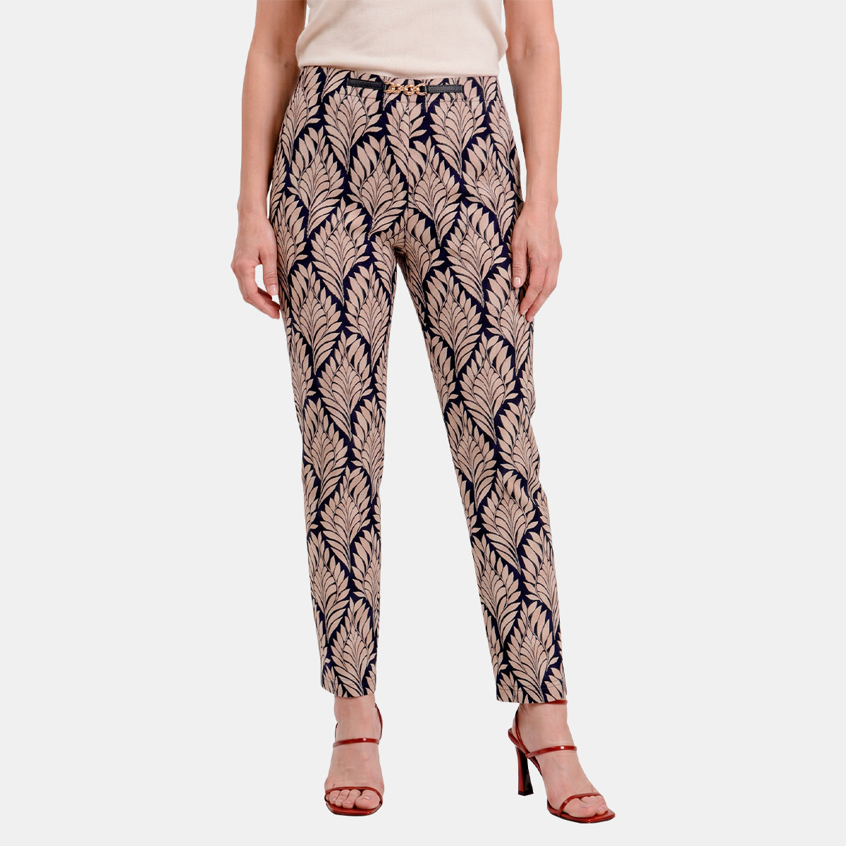 V67242 - Pantalón recto estampado con hebilla en pretina Leah