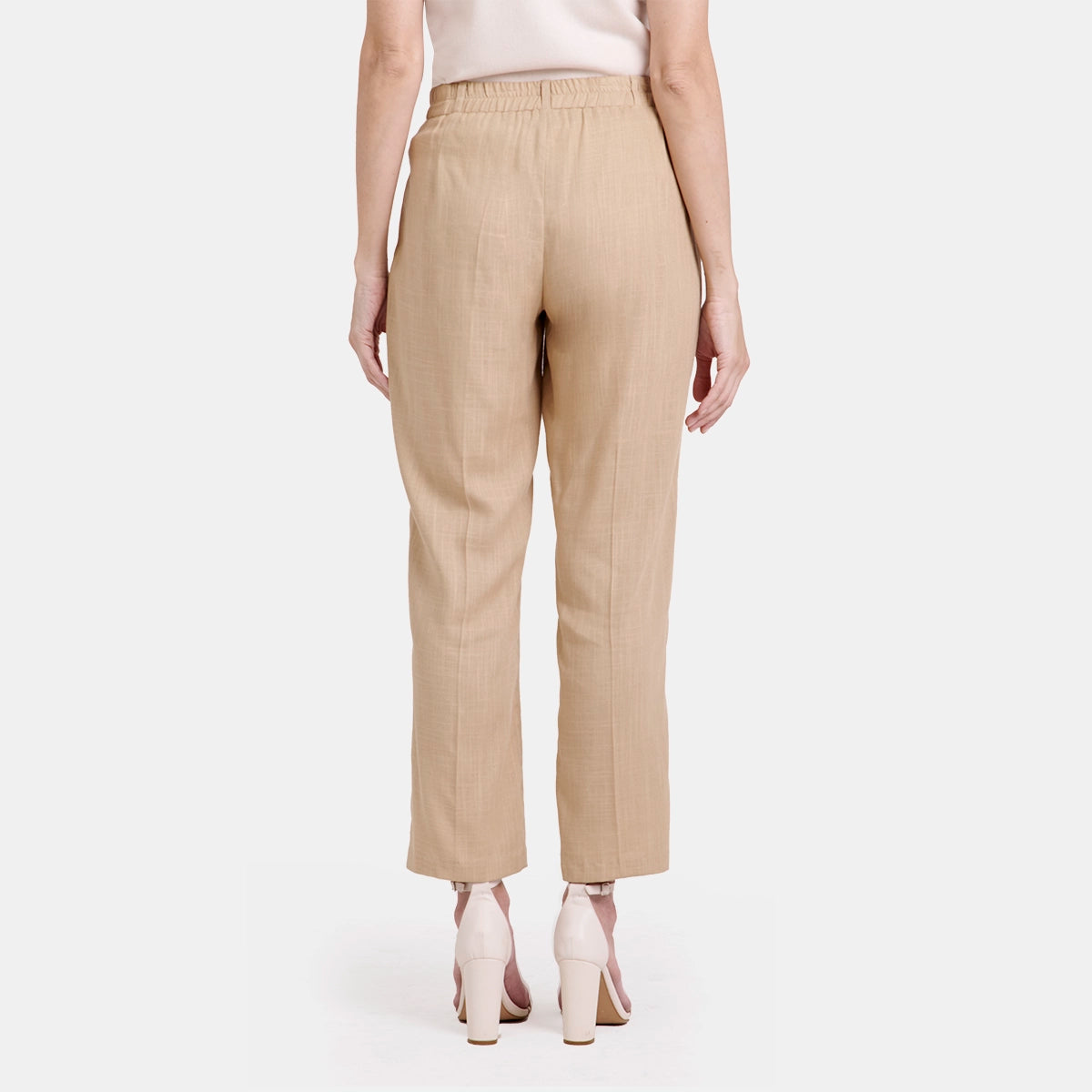 V68942 - Pantalón con borado de palmas Catalina