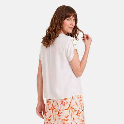 V69002 - Blusa con bordado y botones al frente Keisha