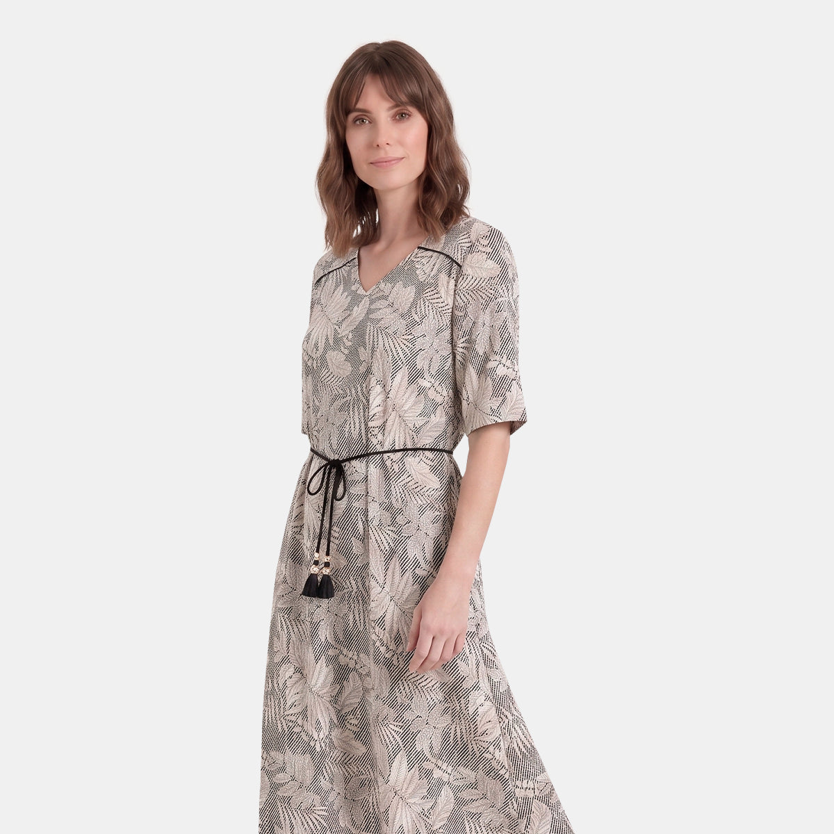 V69532 - Vestido estampado tropical con cinturón Leonor