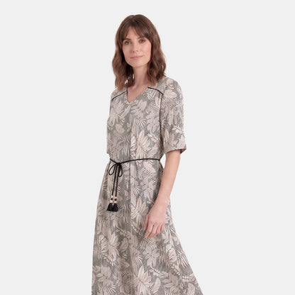 V69532 - Vestido estampado tropical con cinturón Leonor