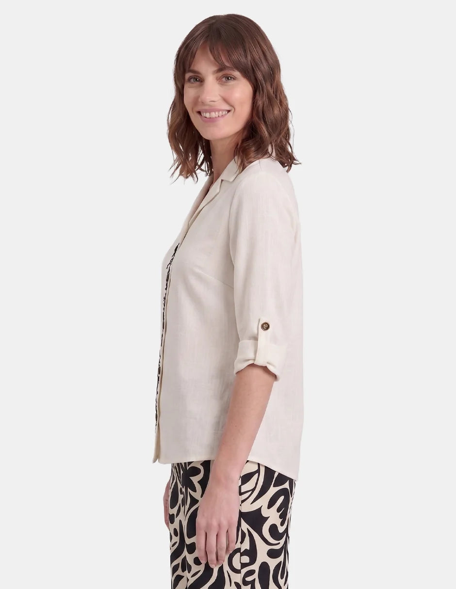 Blusa estampada abierta Celyn