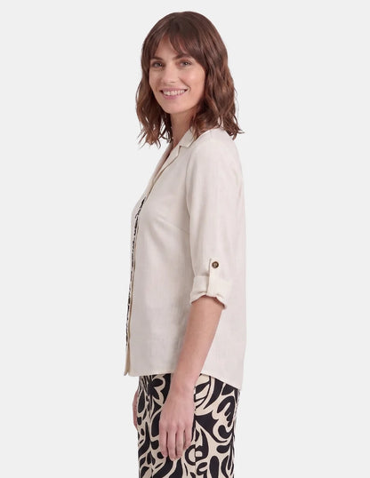 Blusa estampada abierta Celyn