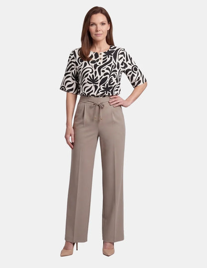 Pantalón con bolsas Celyn